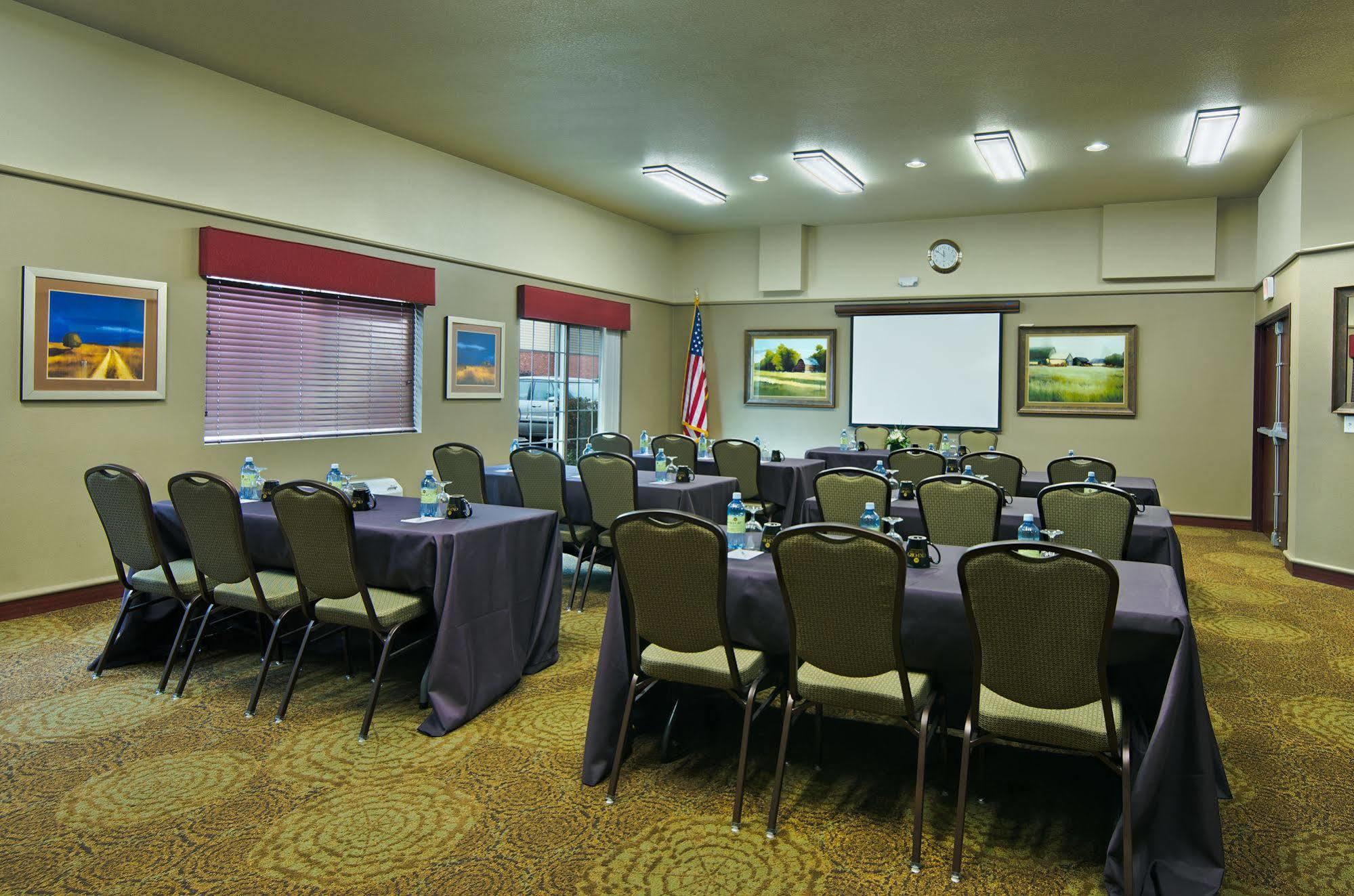 Oxford Suites Hermiston Dış mekan fotoğraf
