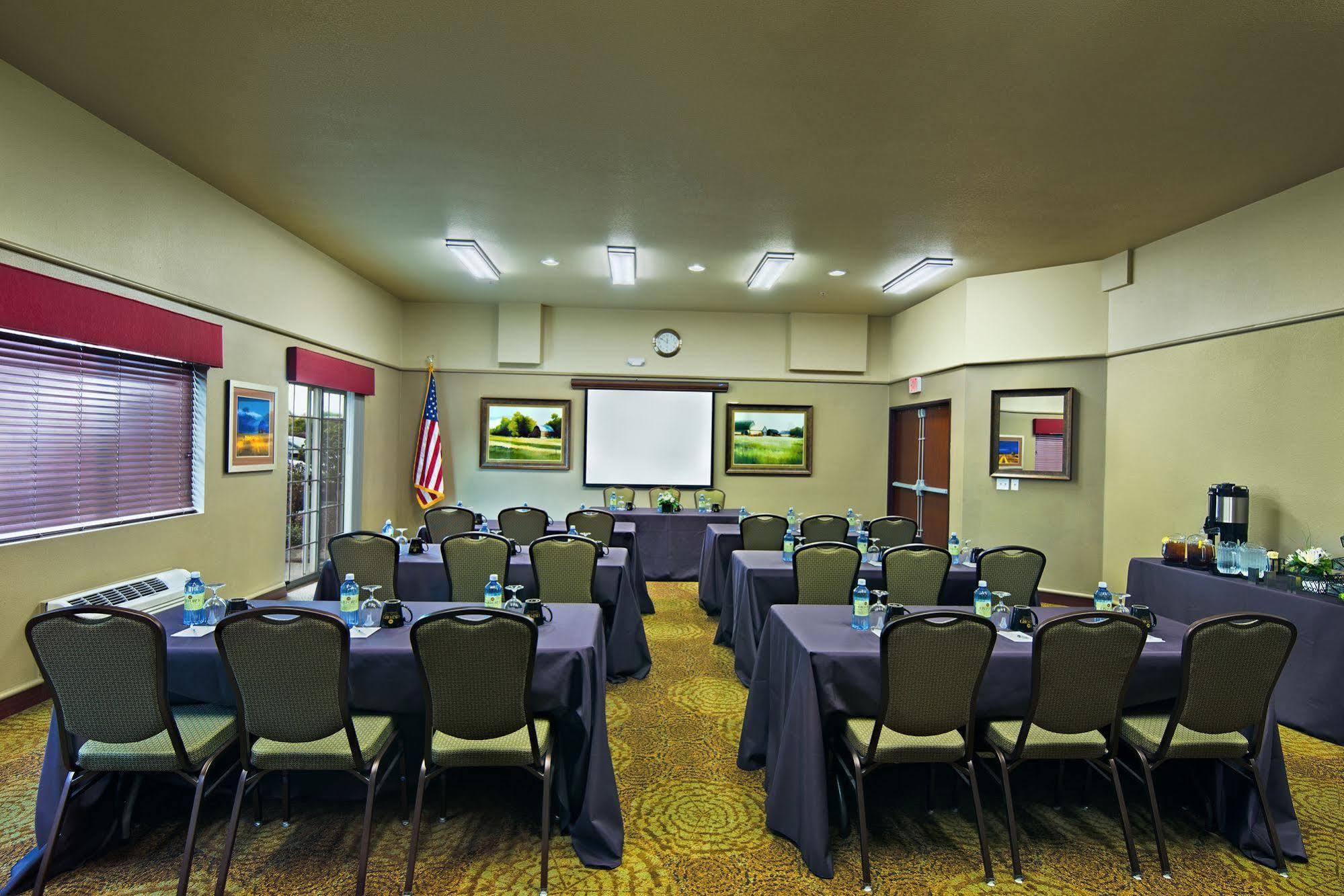 Oxford Suites Hermiston Dış mekan fotoğraf