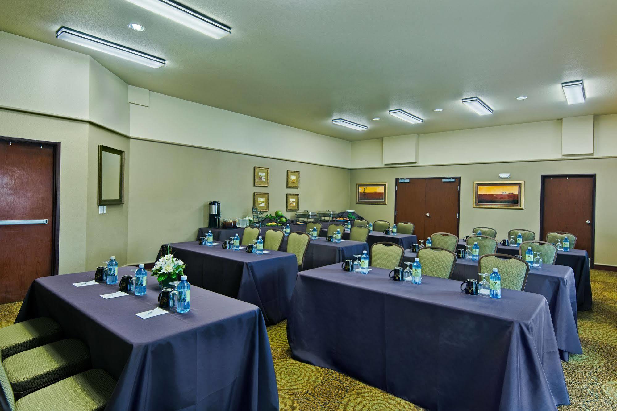 Oxford Suites Hermiston Dış mekan fotoğraf